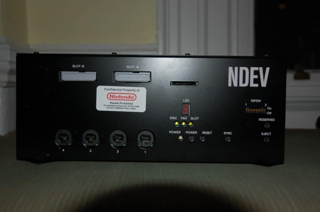 Nintendo-Ndev-revolution-dev-kit.jpg